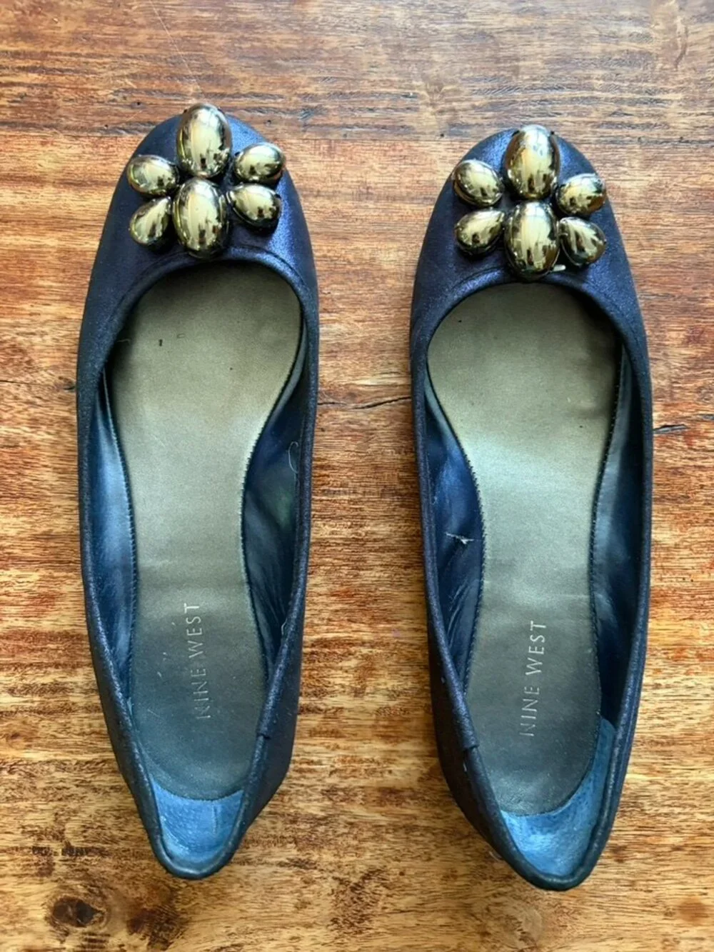 Vintage NINE WEST Leather Ballet Flats with Baubles c 2007